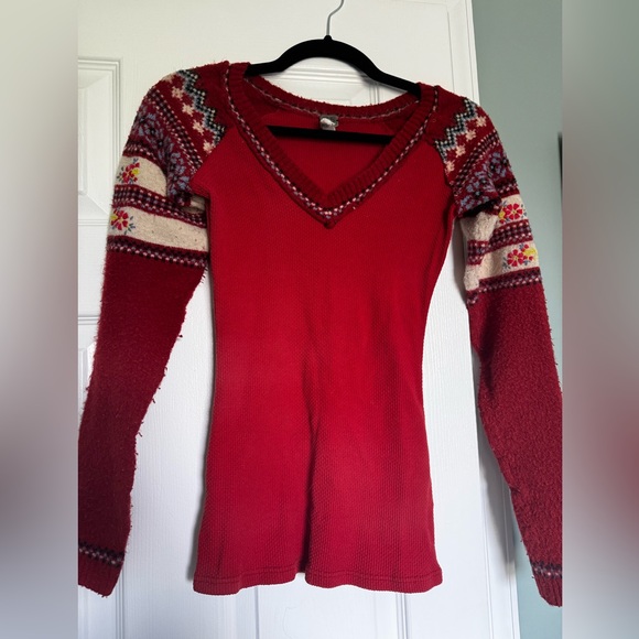Free People Small Sweater - Picture 5 of 8